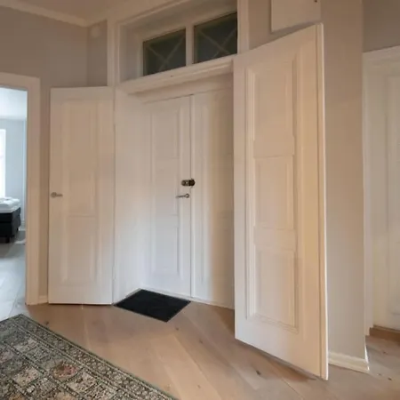 Apartman Newly Renovated Gem *